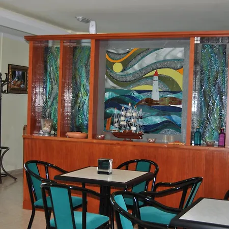 Hotell Cabo Festinanza 2*