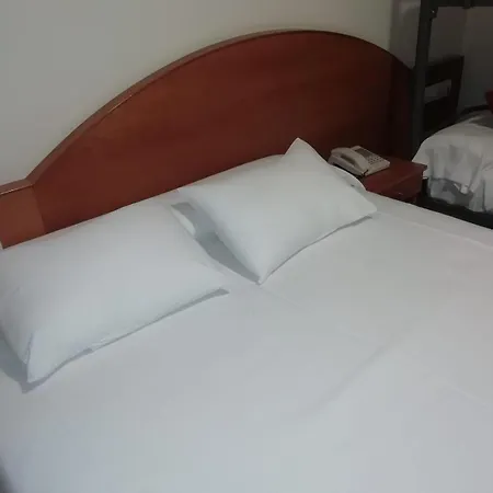 Cabo Festinanza מלון