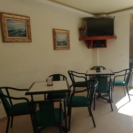 Hotel Cabo Festinanza